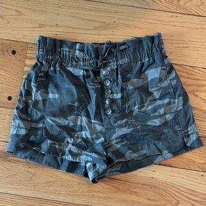 Express Green Camouflage Women's Cargo Shorts
